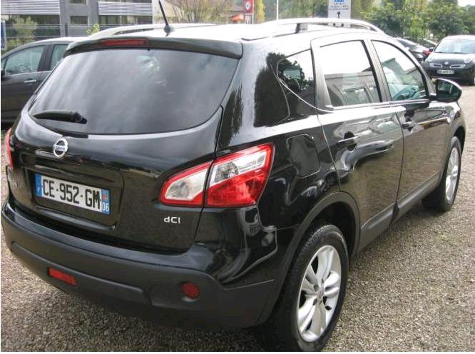 Left hand drive NISSAN QASHAI TEKNA ALLMODE 4X4 FRENCH